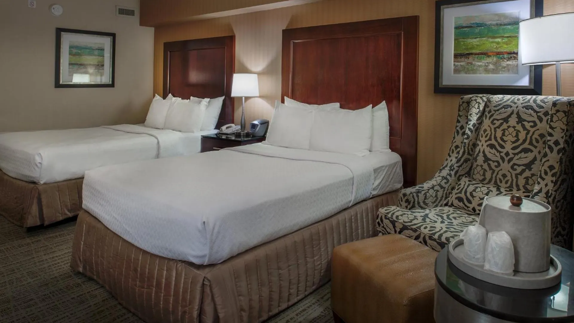 Crowne Plaza Hotel St. Louis Airport By Ihg Bridgeton