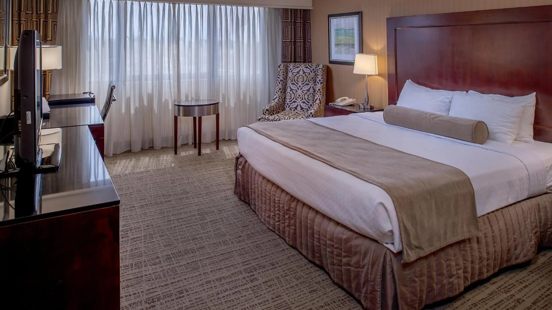 Crowne Plaza Hotel St. Louis Airport By Ihg Bridgeton